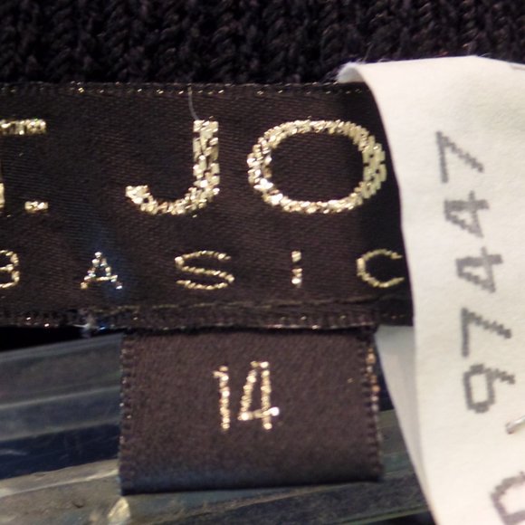 St. John 2 Piece Knit Black Jacket & Skirt Bright Gold Logo Buttons Size 14 - Picture 9 of 16